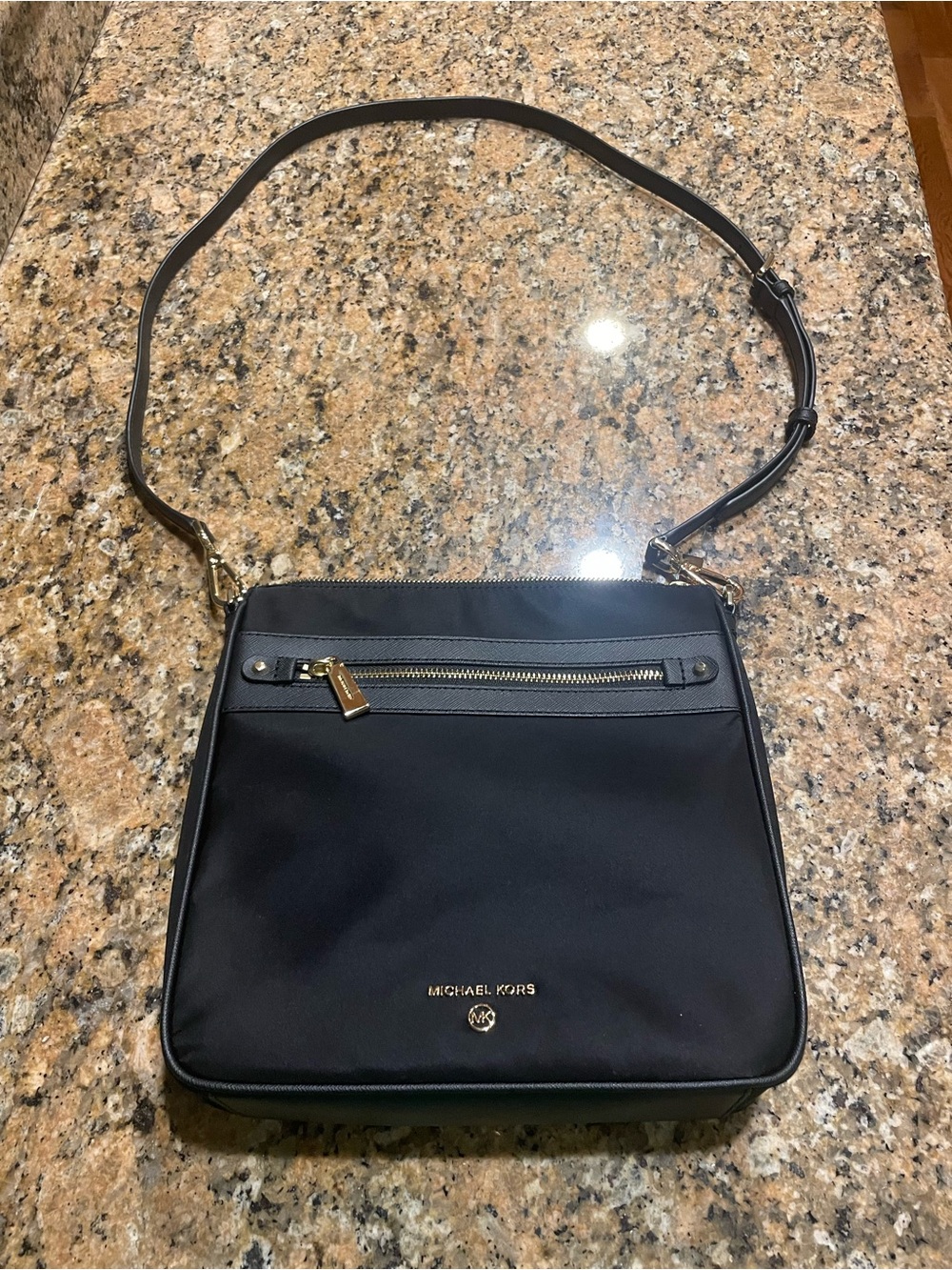 Michael Kors Black Jet Set Charm Crossbody Bag with Gold Hardware